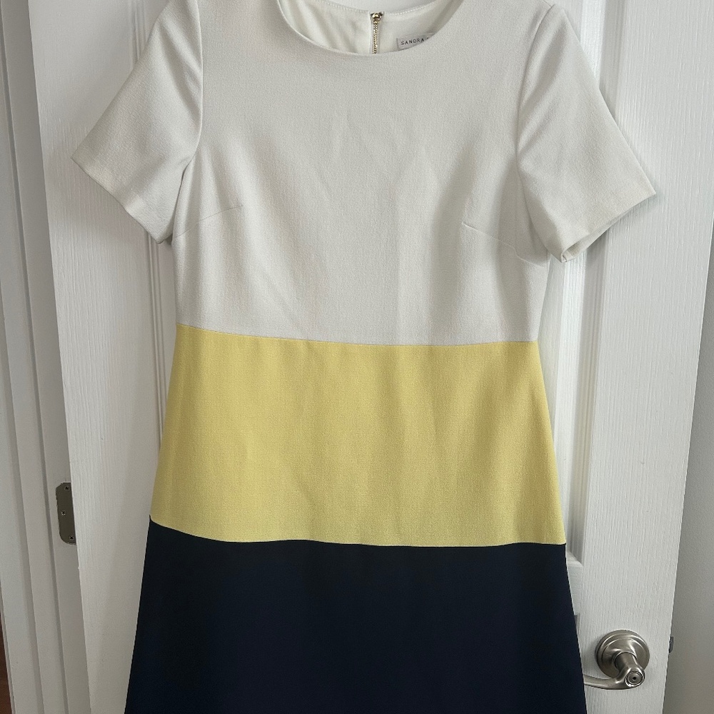 Colorblock Shift Dress White Yellow Navy | Modern Classic